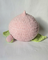 もものクッションとキーホルダー